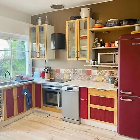 Charming, Quiet House 7 Minutes Walk From Center Hébergement de vacances Antibes